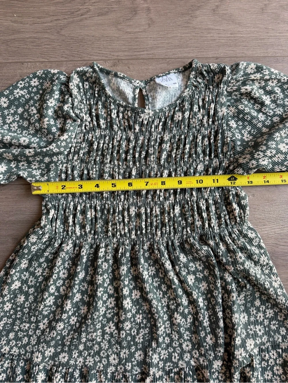 Zara Girls Green Floral Smocked Dress - size 8